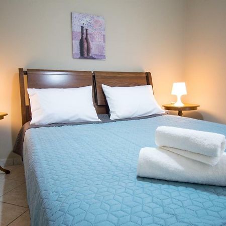 Betty'S Air+Port Sea Apartment Αρτέμιδα Εξωτερικό φωτογραφία